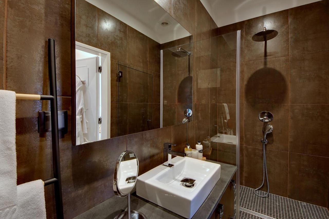 Casa Latino - Oceanfront - Luxury & Charming Villa- Jacuzzi At Rooftop By Dreamvillasalbufeira Eksteriør billede